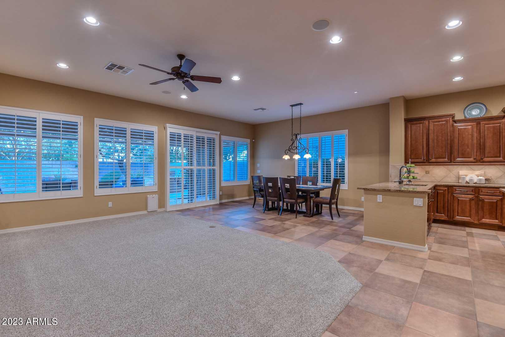3935 E NOCONA Lane