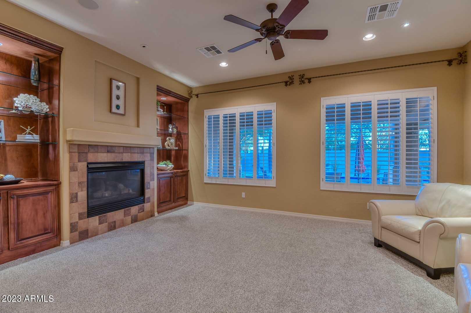 3935 E NOCONA Lane