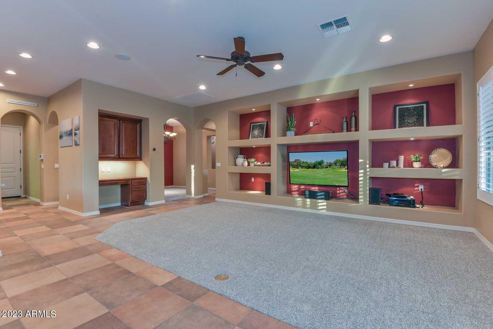 3935 E NOCONA Lane