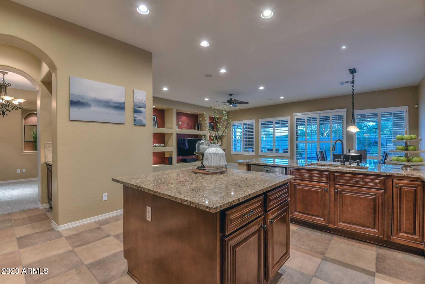 3935 E NOCONA Lane