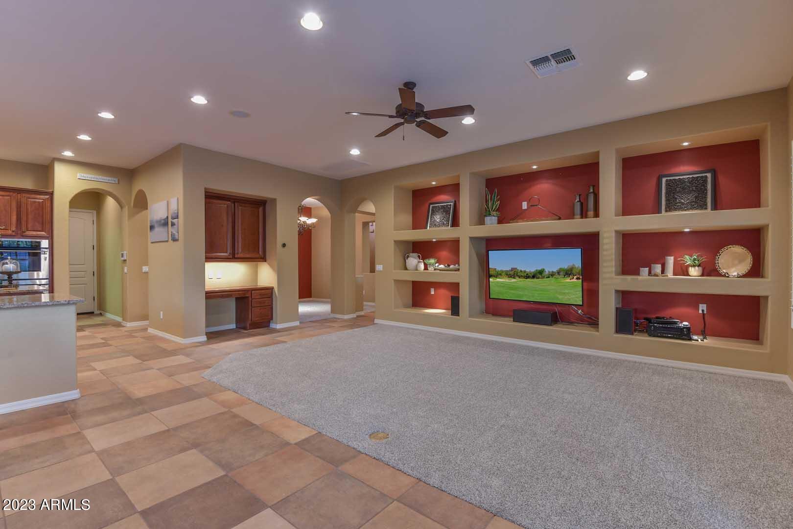 3935 E NOCONA Lane