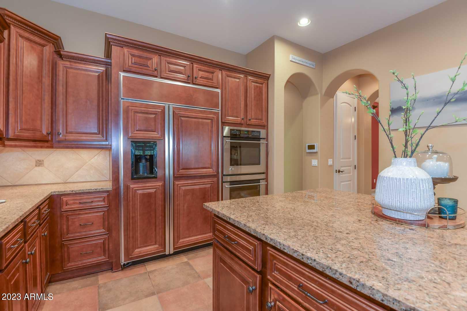 3935 E NOCONA Lane