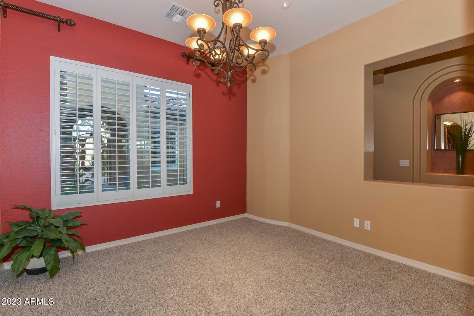 3935 E NOCONA Lane