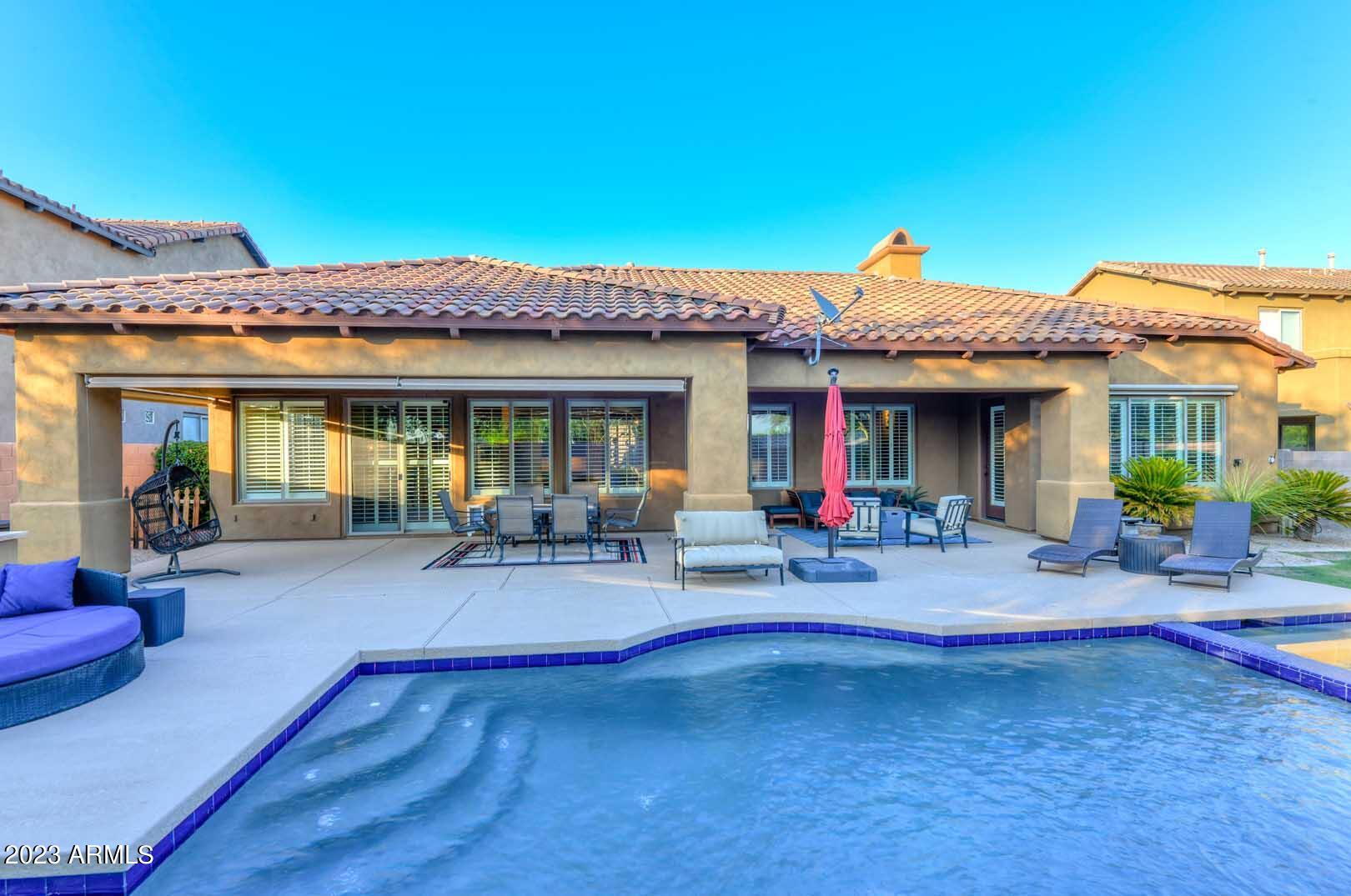 3935 E NOCONA Lane