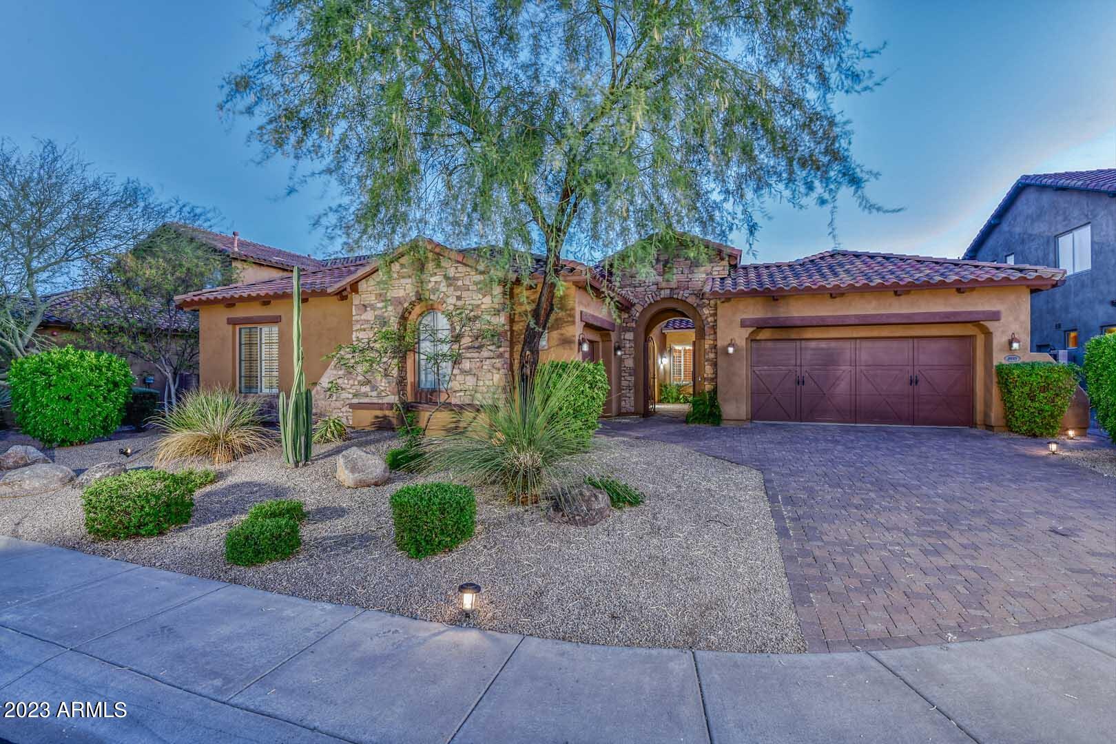 3935 E NOCONA Lane