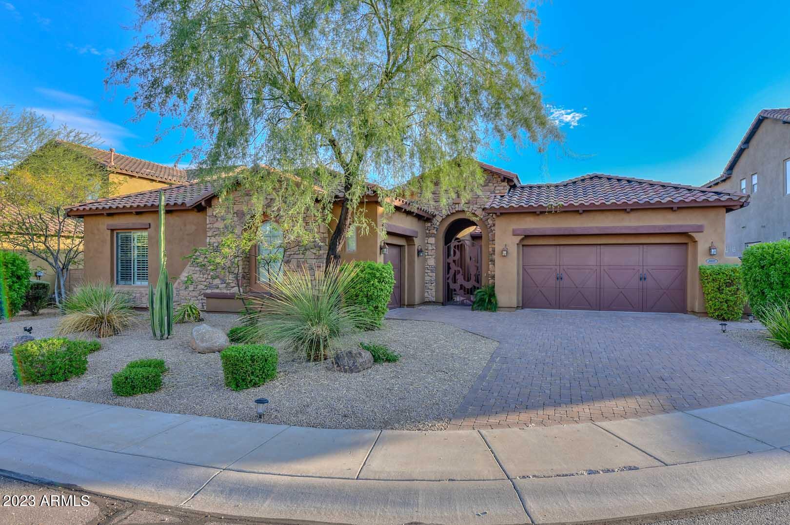 3935 E NOCONA Lane