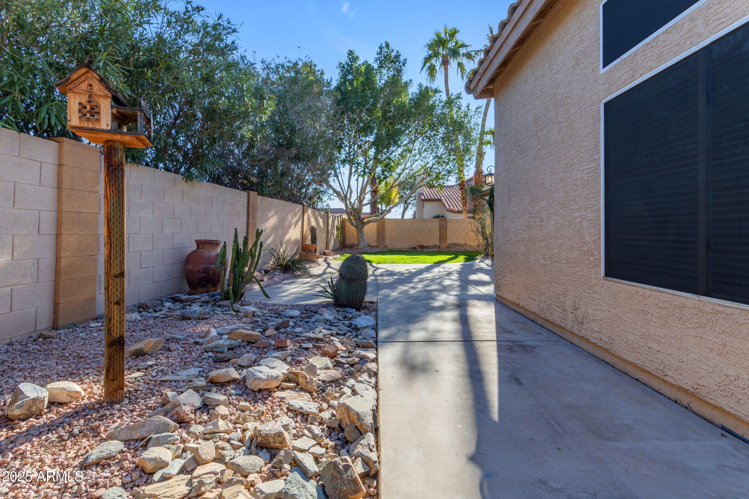 10381 E CELTIC Drive