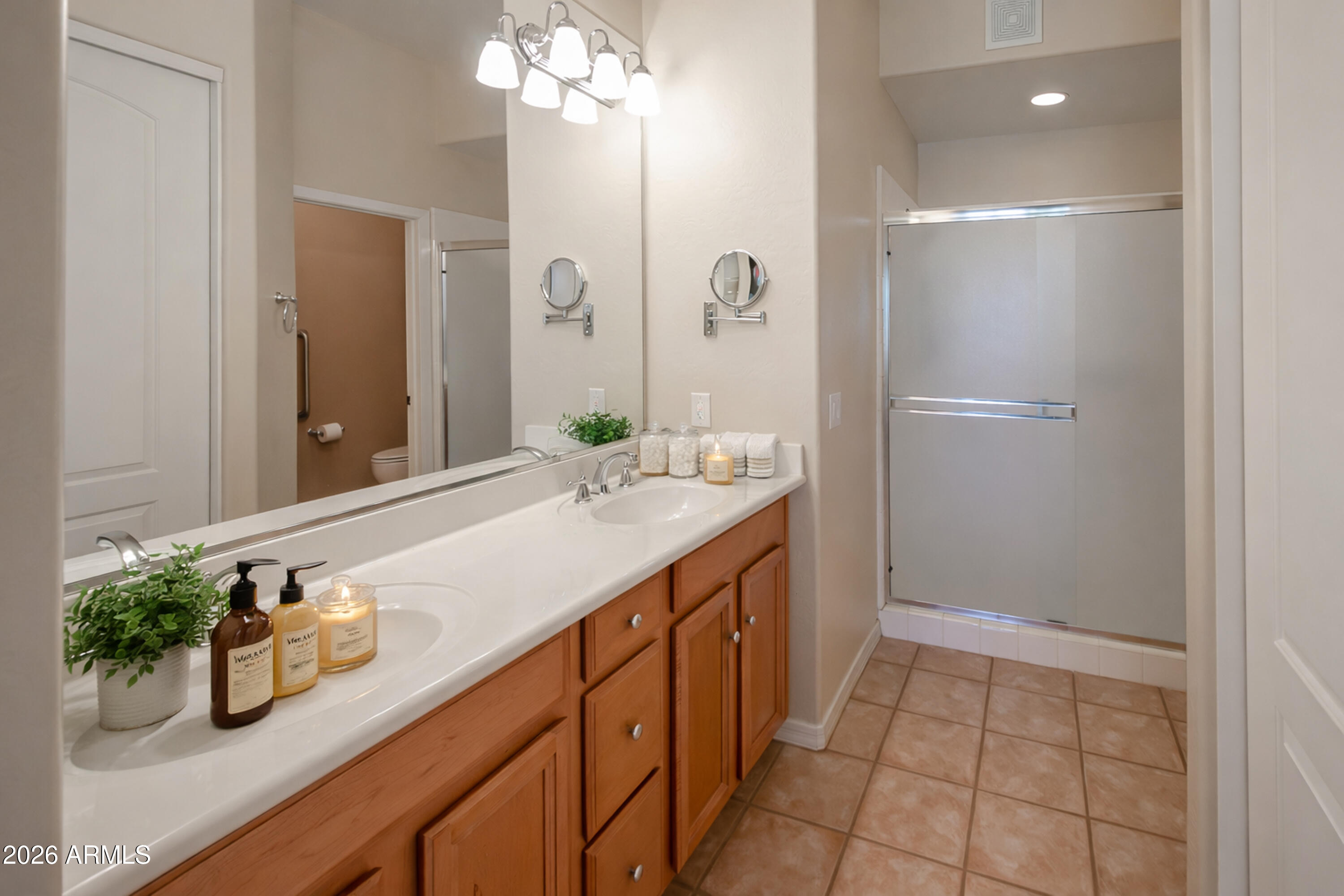 11000 N 77TH Place, 2017