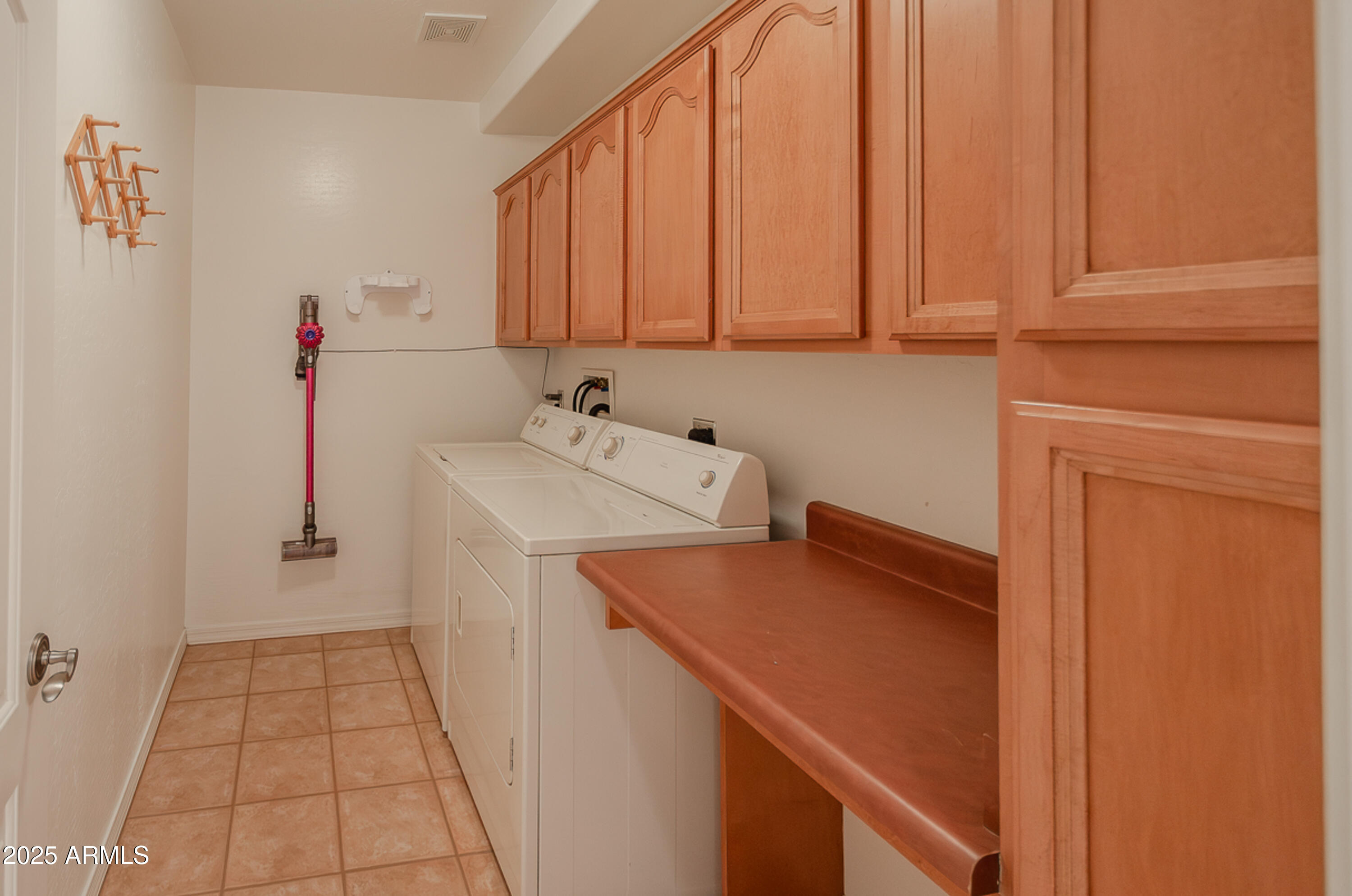 11000 N 77TH Place, 2017