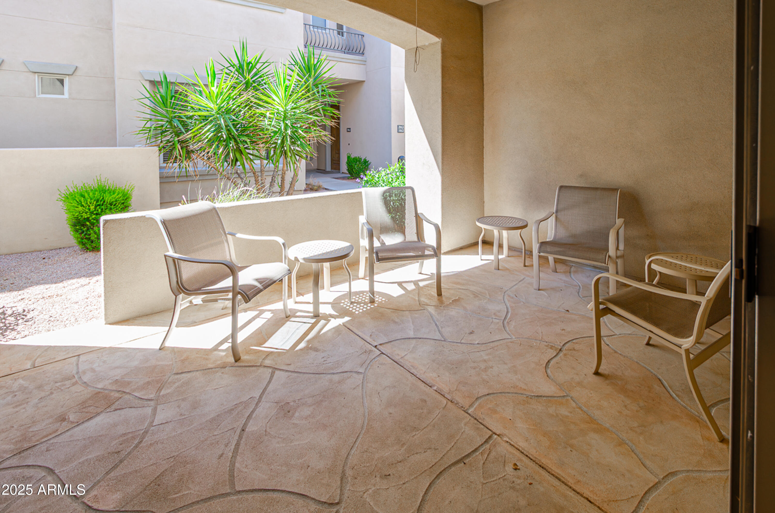 11000 N 77TH Place N, 1065