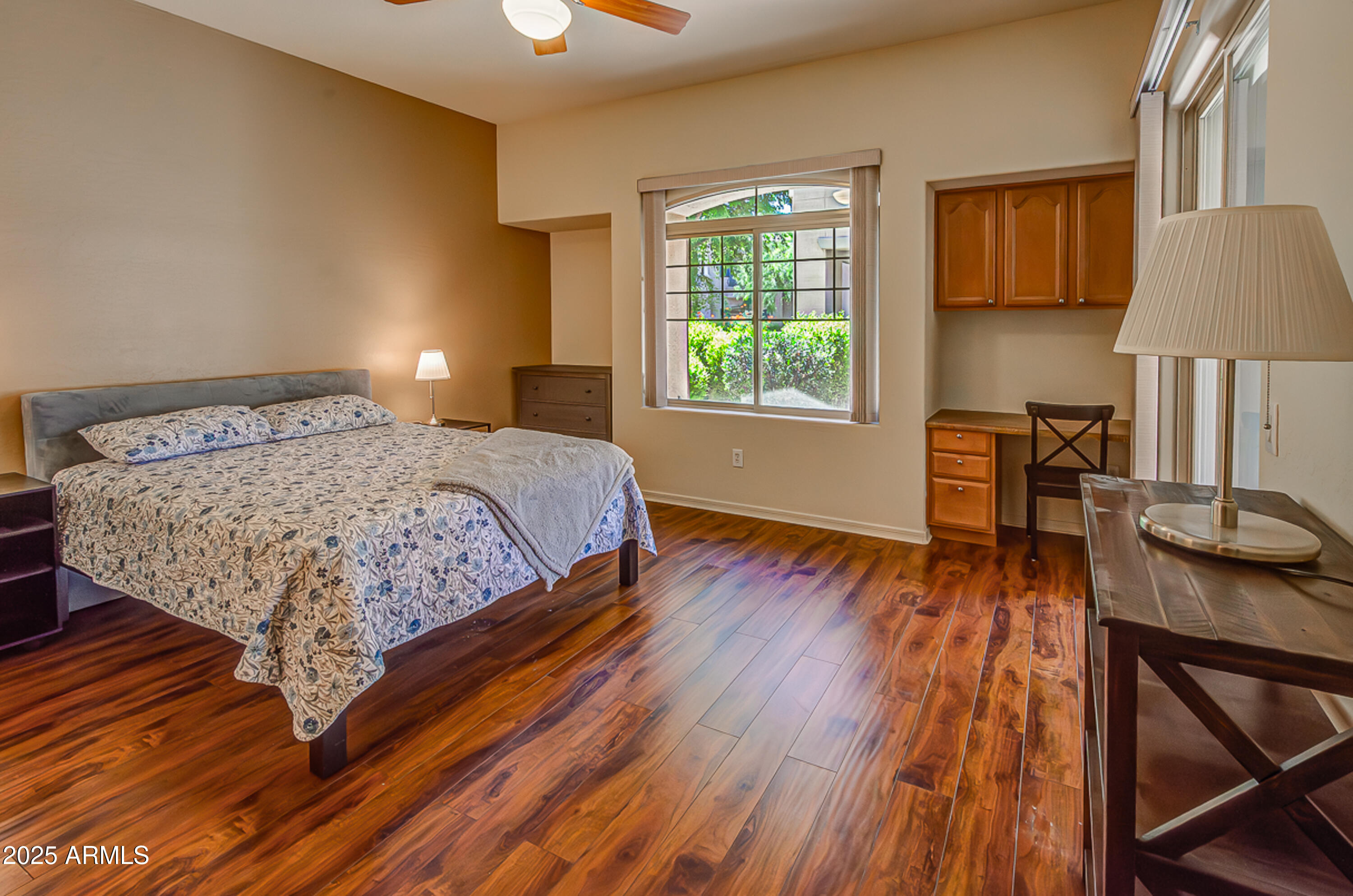 11000 N 77TH Place N, 1065