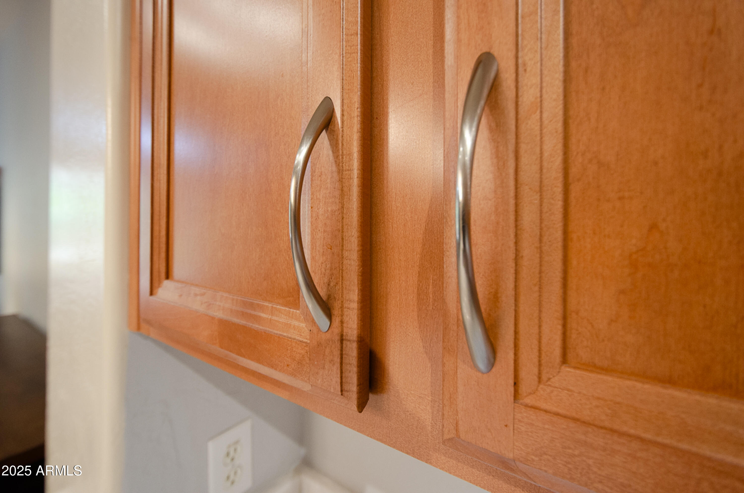 11000 N 77TH Place N, 1065