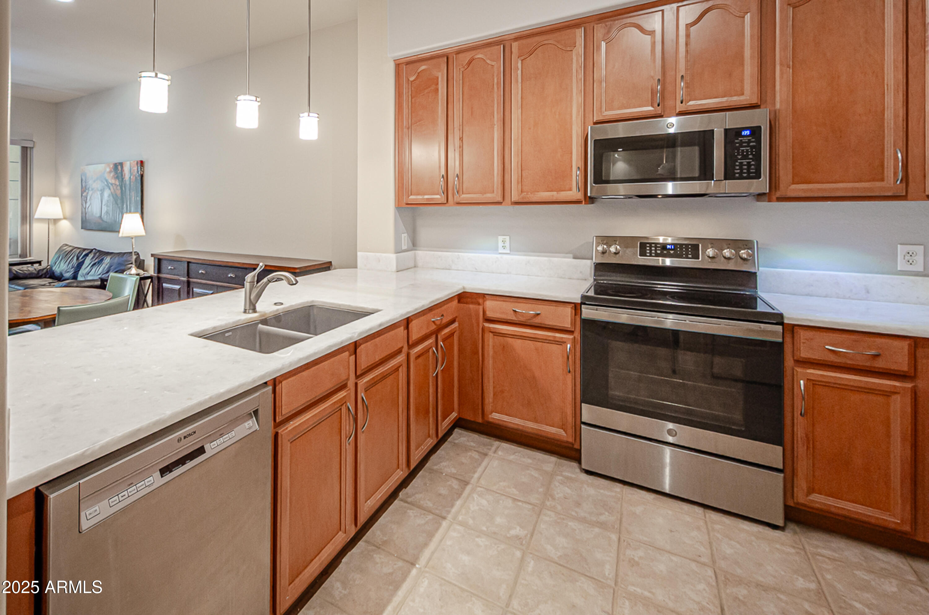 11000 N 77TH Place N, 1065