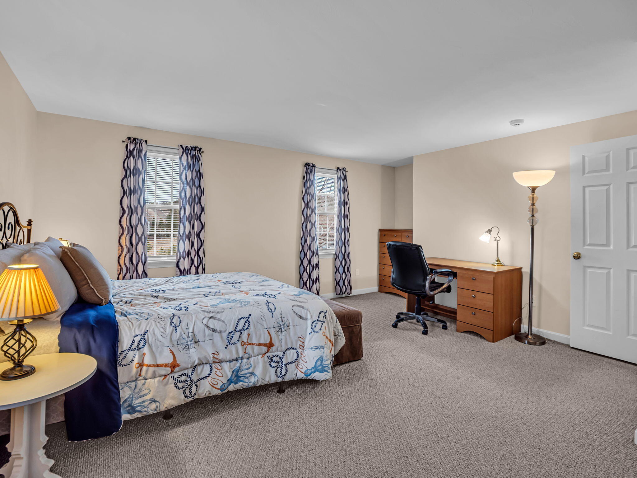 121 Camp St # 82