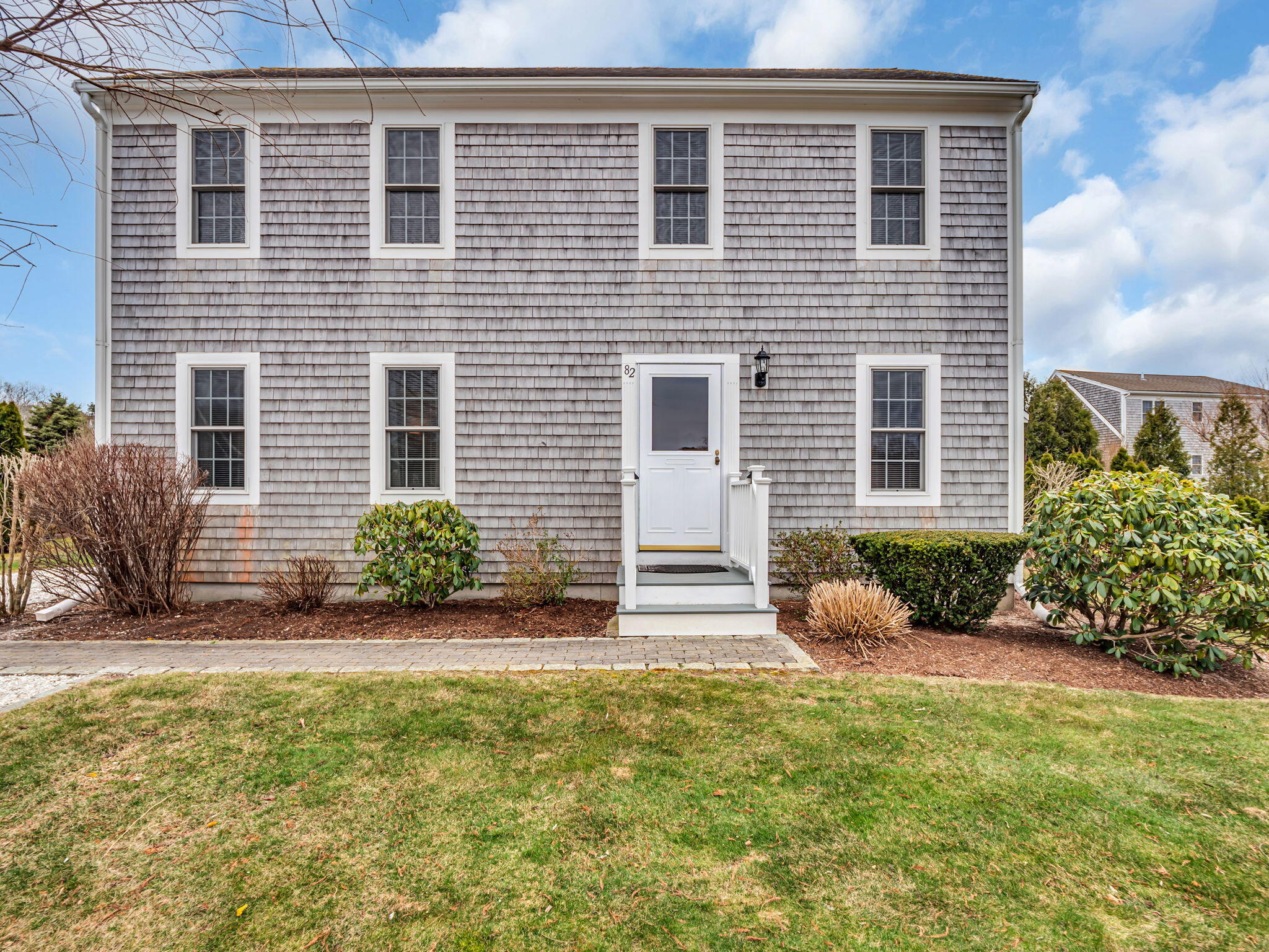 121 Camp St # 82