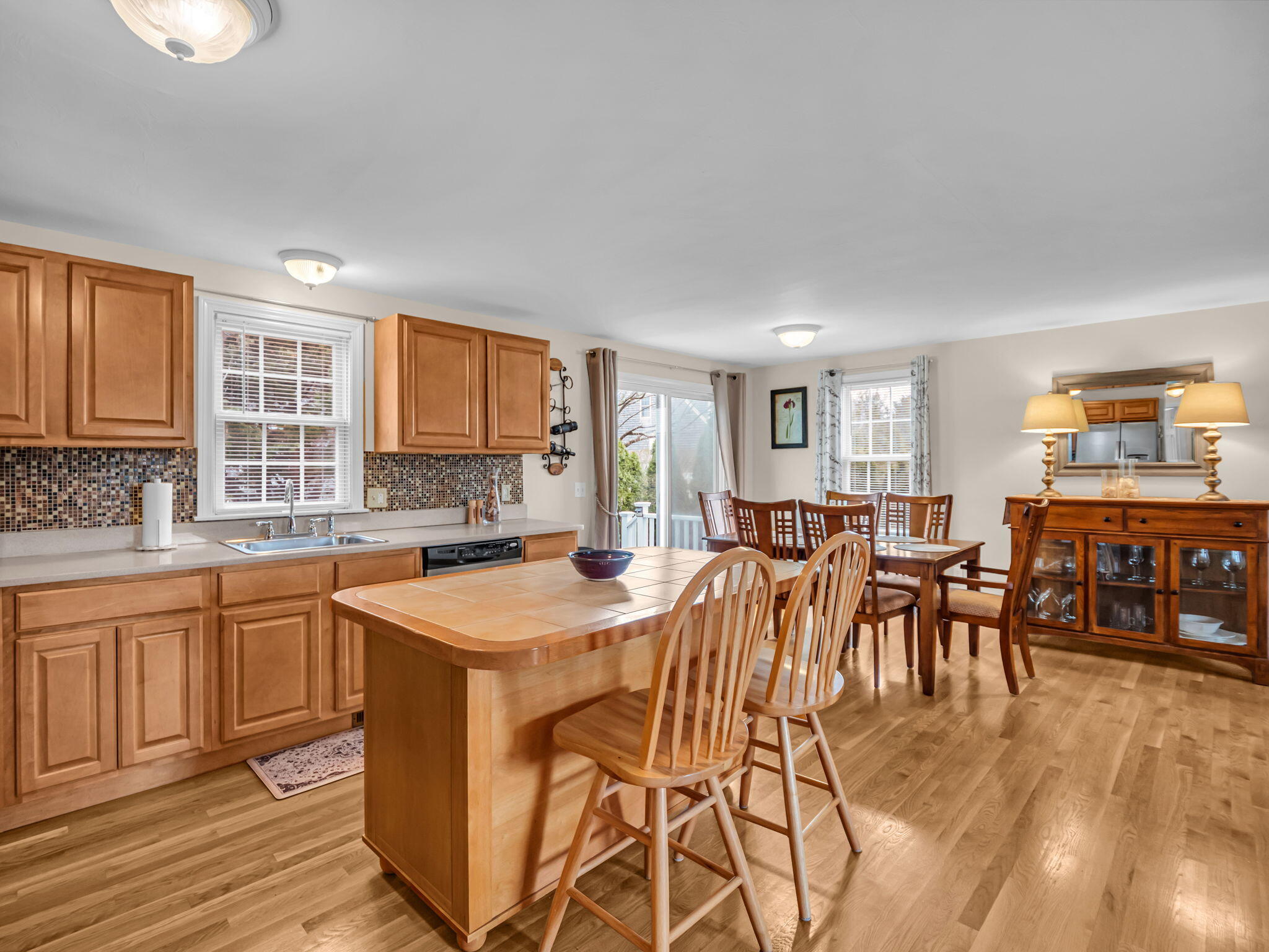 121 Camp St # 82