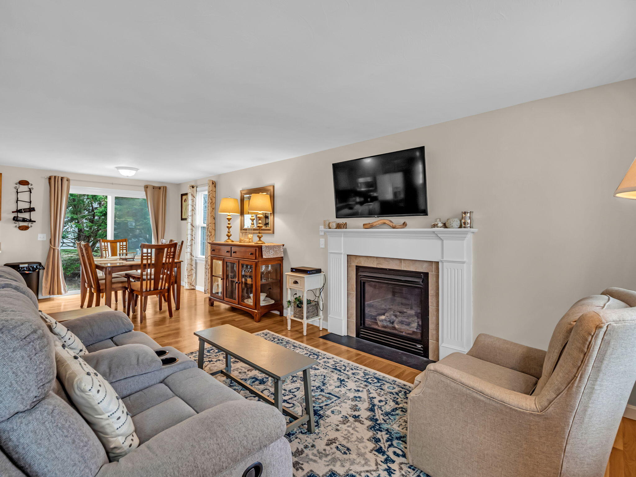 121 Camp St # 82