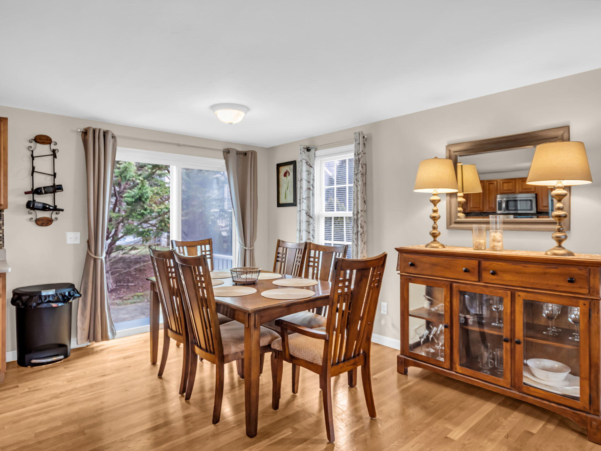 121 Camp St # 82