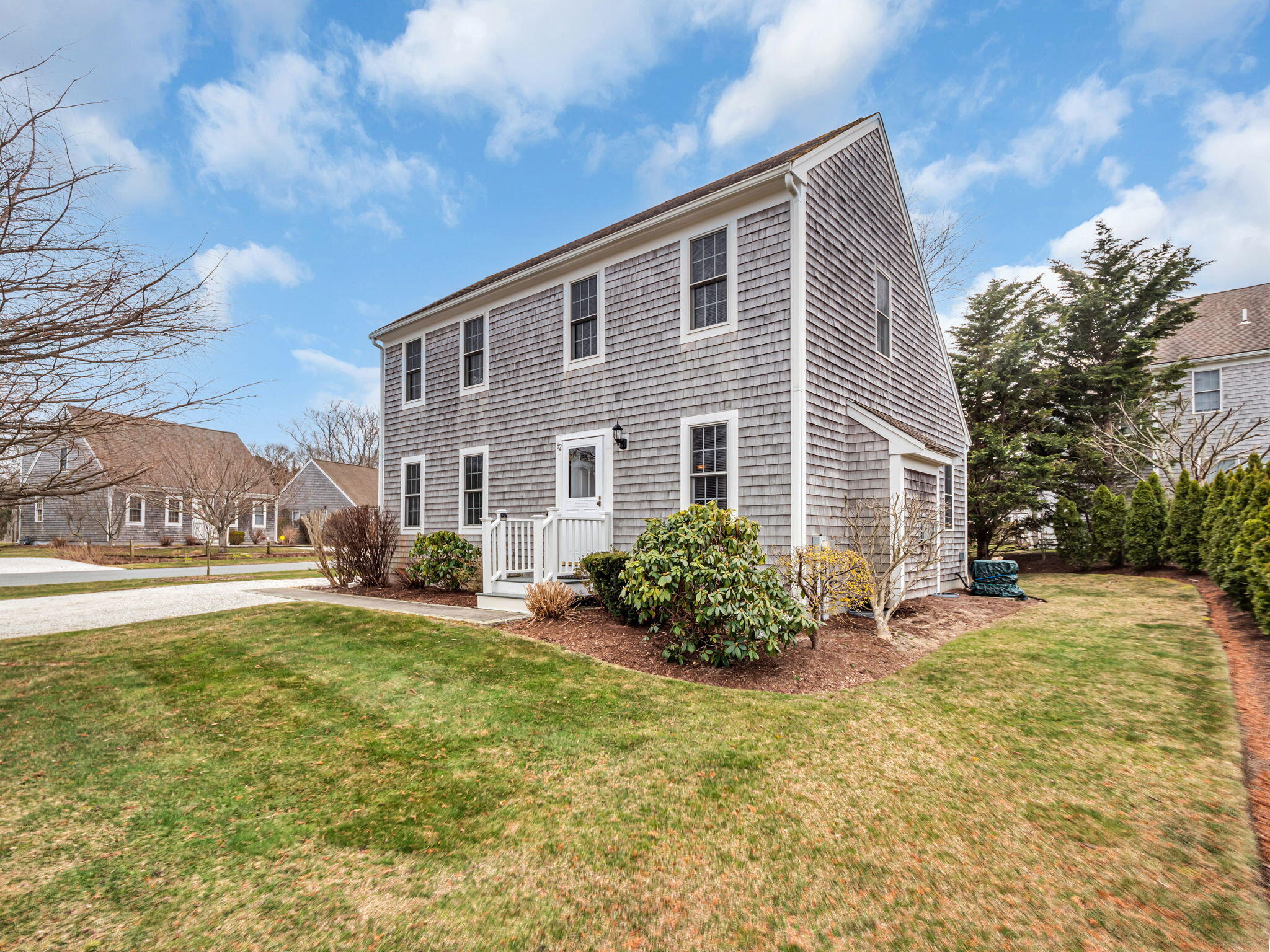 121 Camp St # 82