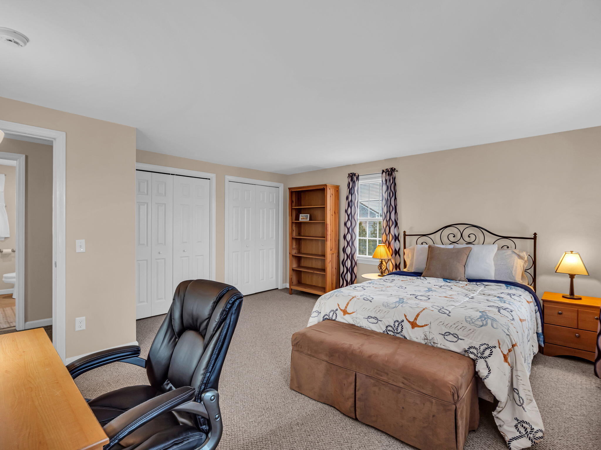 121 Camp St # 82