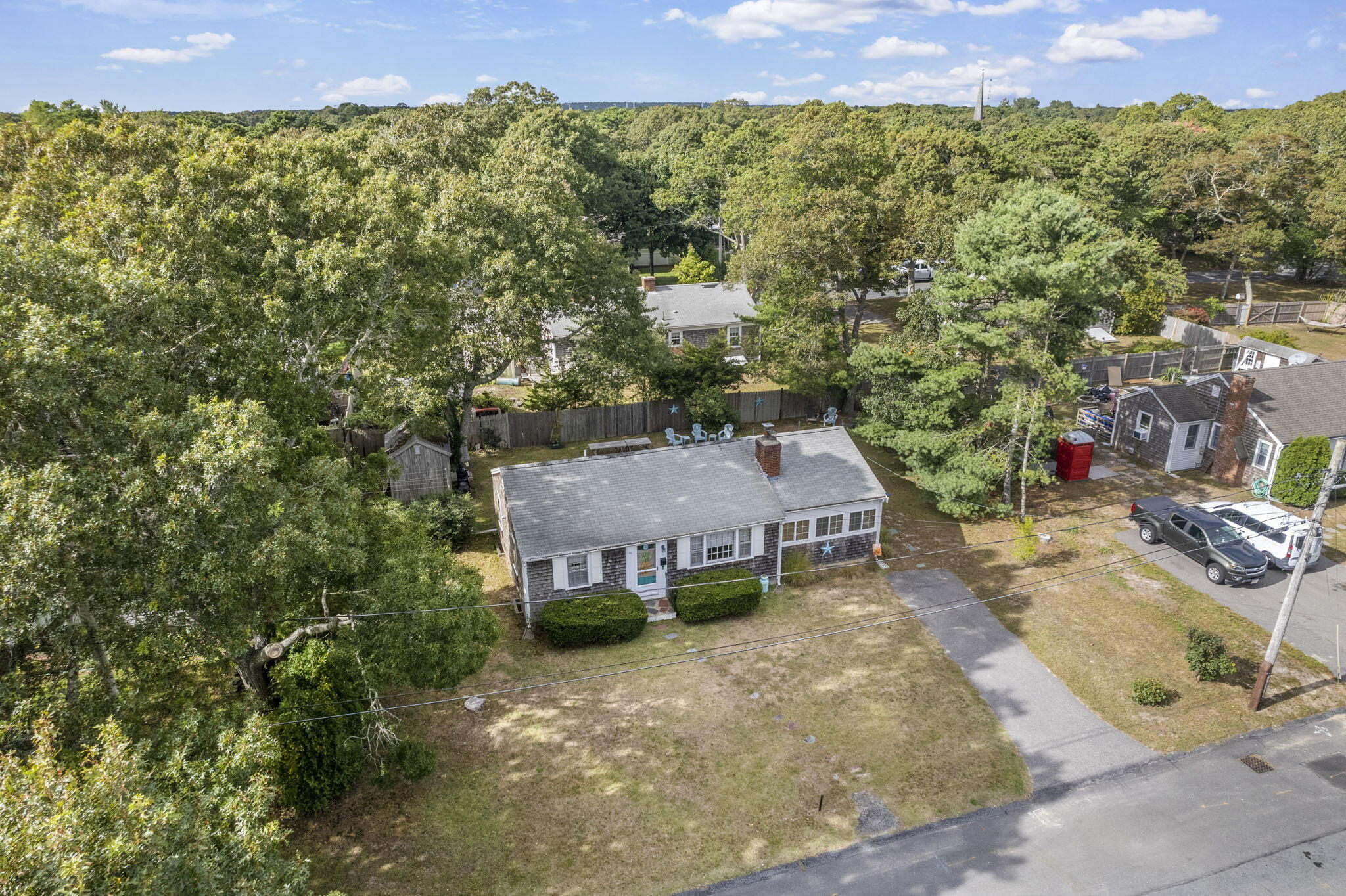 6 Lauries Ln