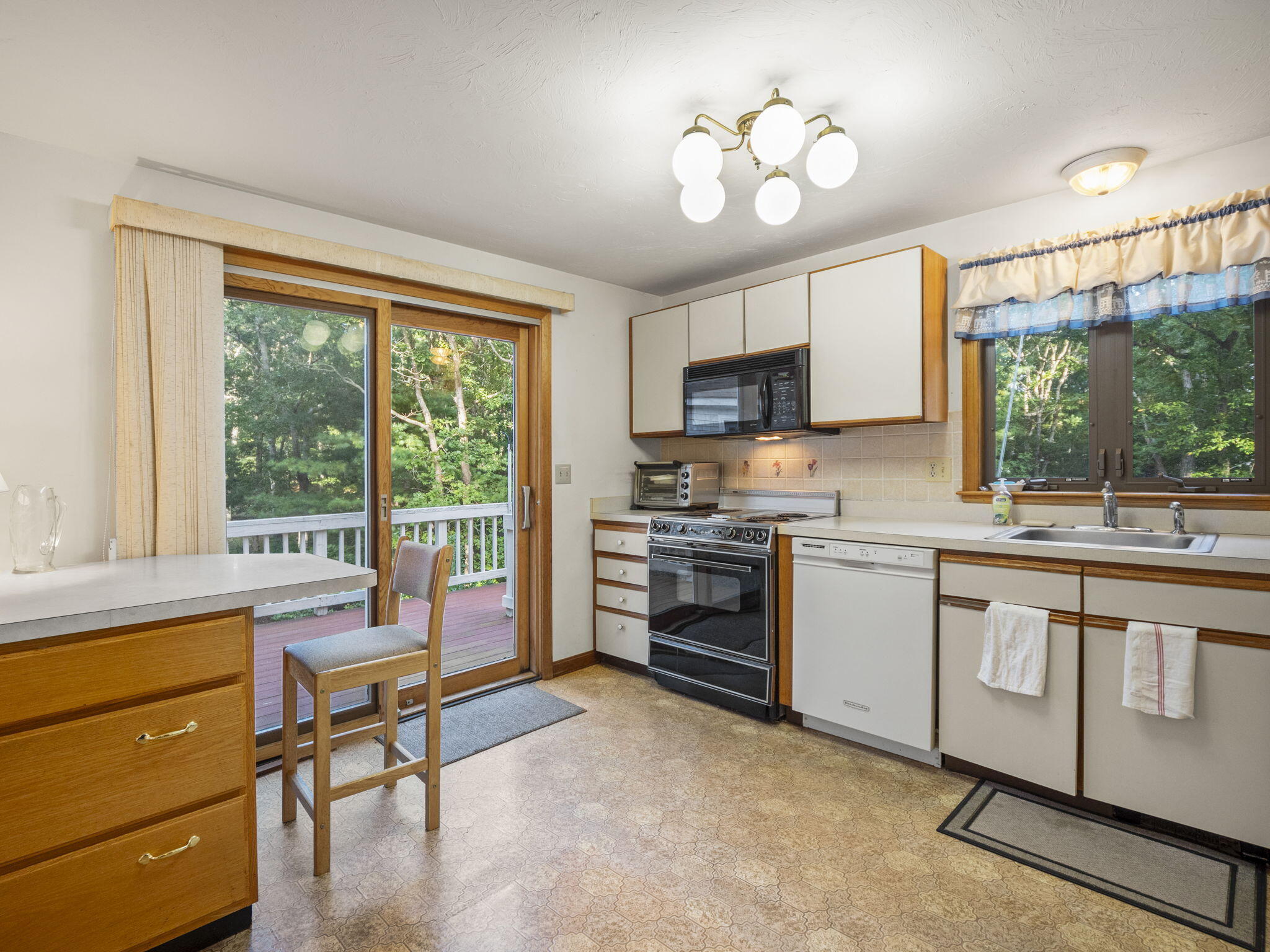 164 Great Hill Dr