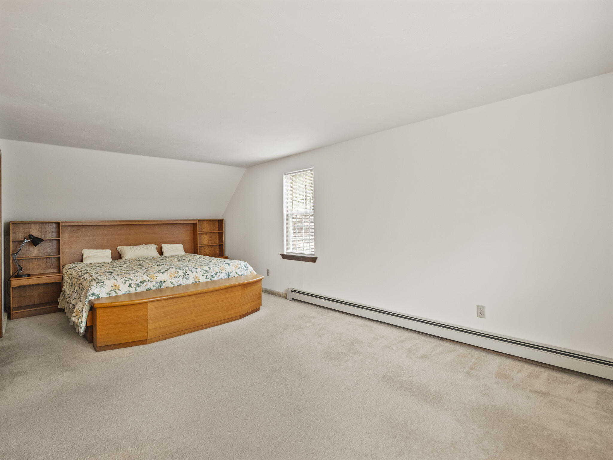164 Great Hill Dr