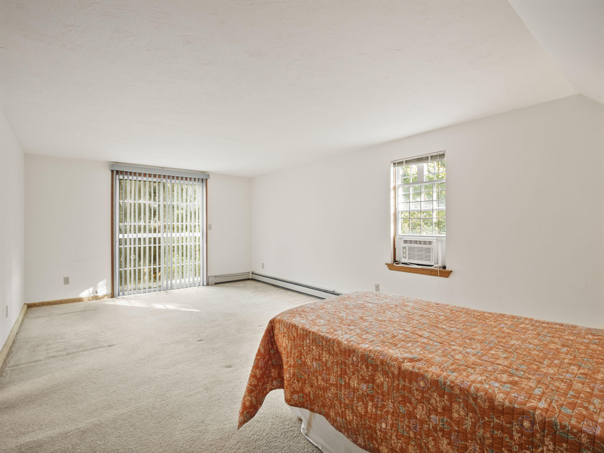 164 Great Hill Dr
