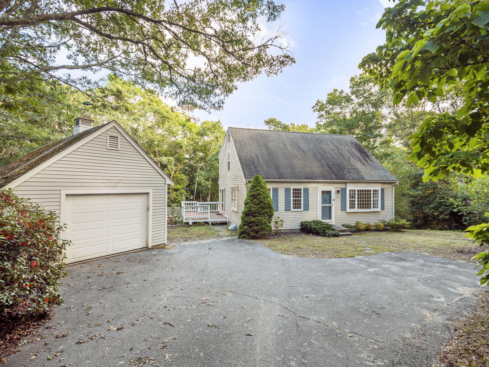 164 Great Hill Dr