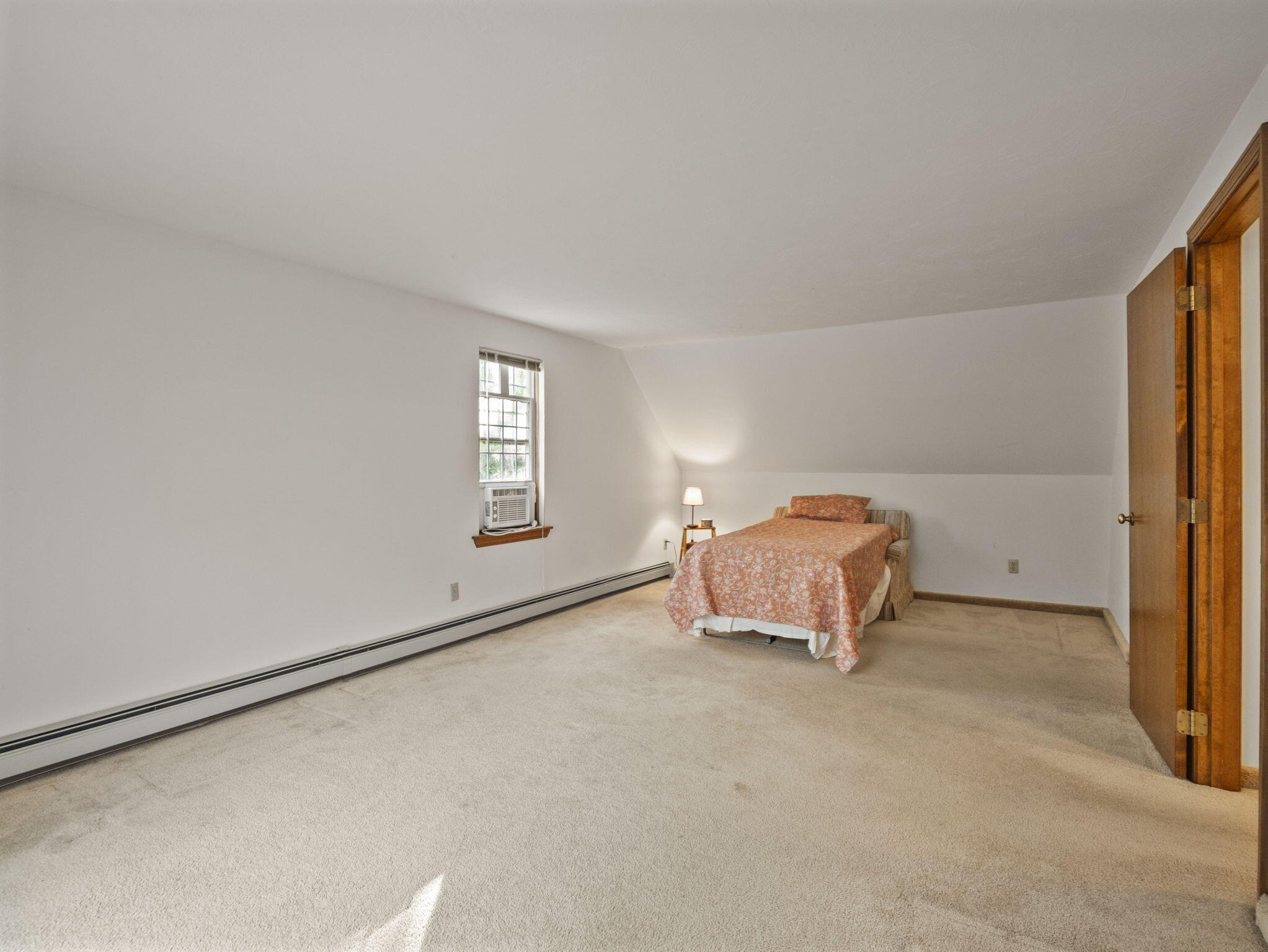164 Great Hill Dr