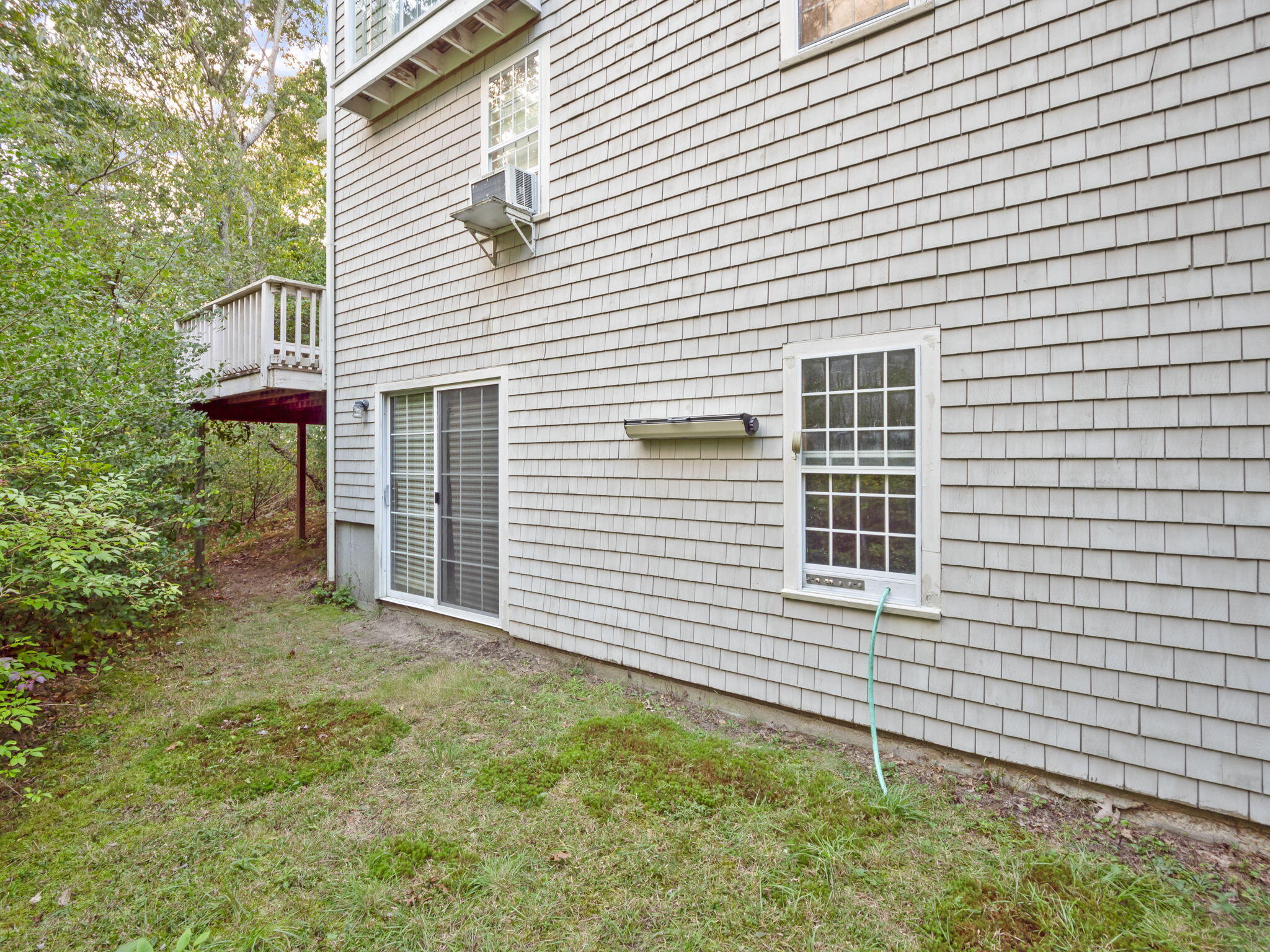 164 Great Hill Dr