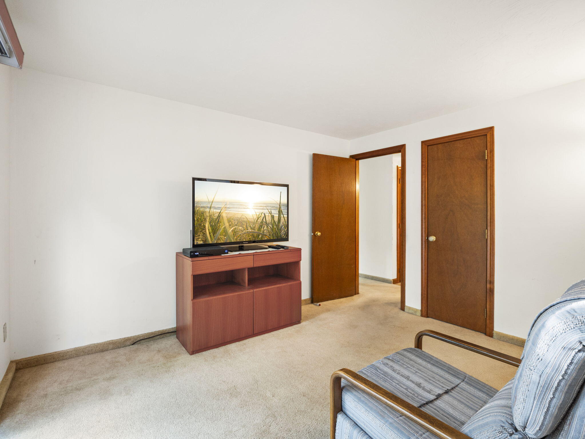 164 Great Hill Dr