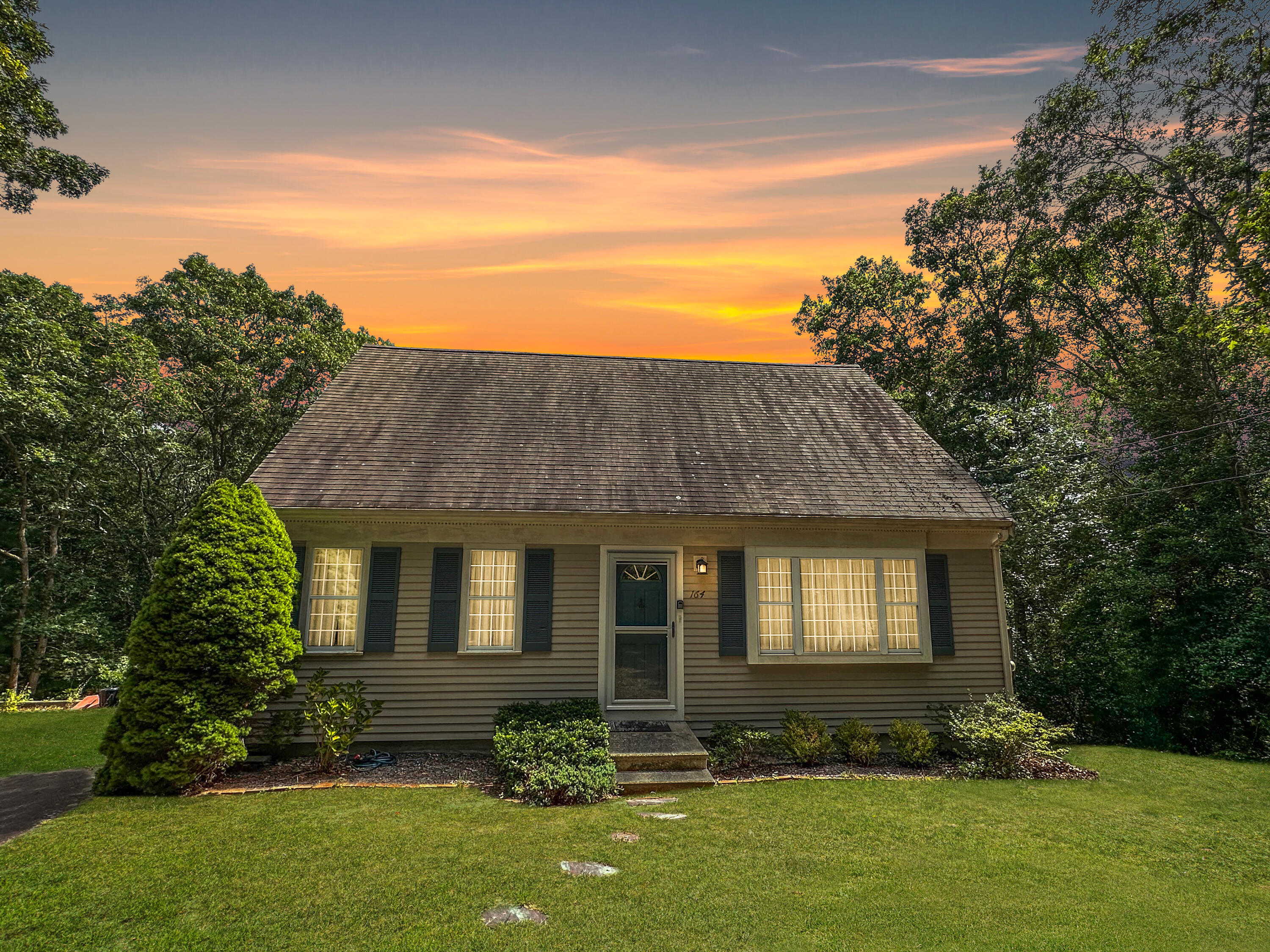 164 Great Hill Dr