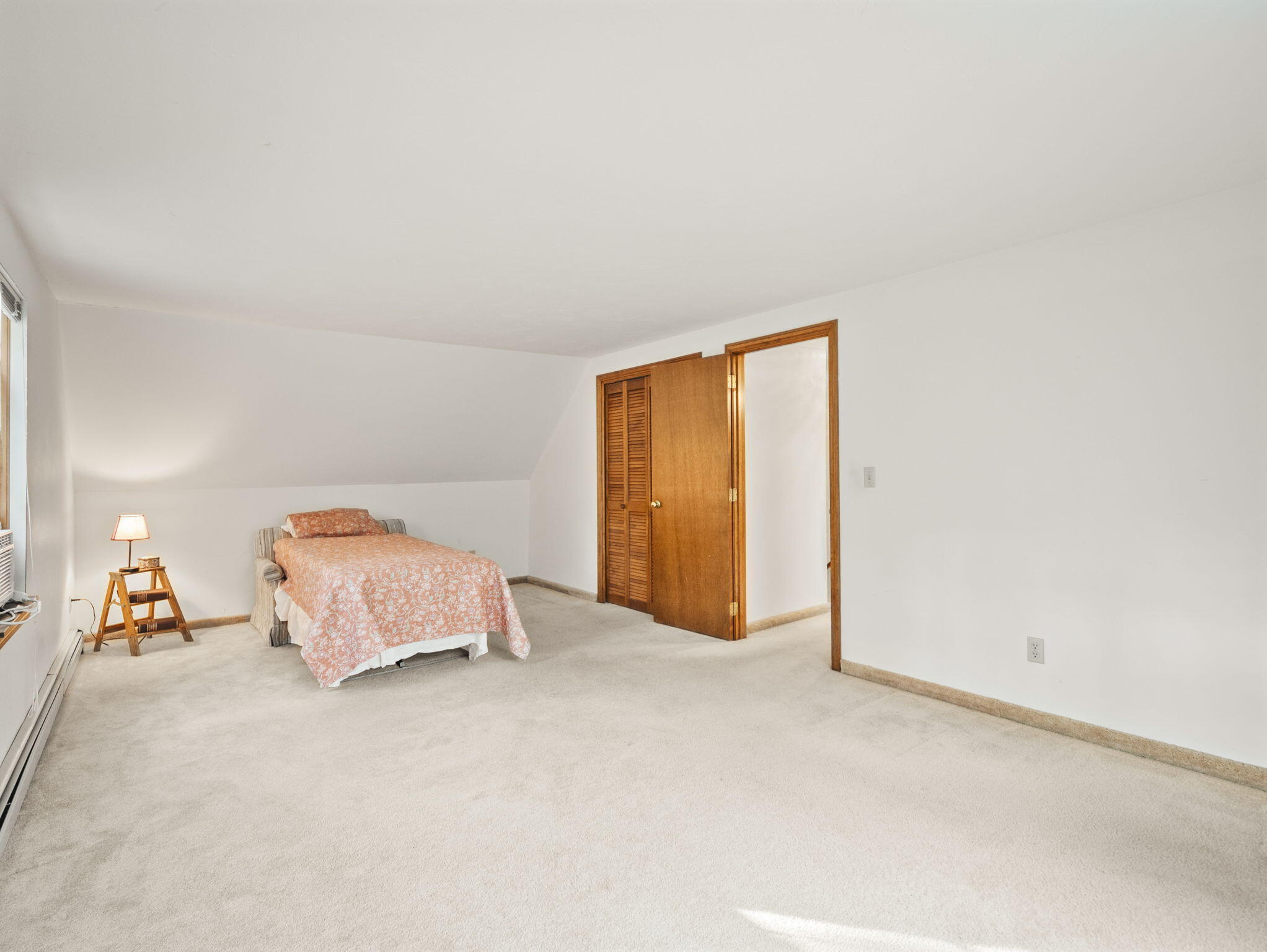 164 Great Hill Dr