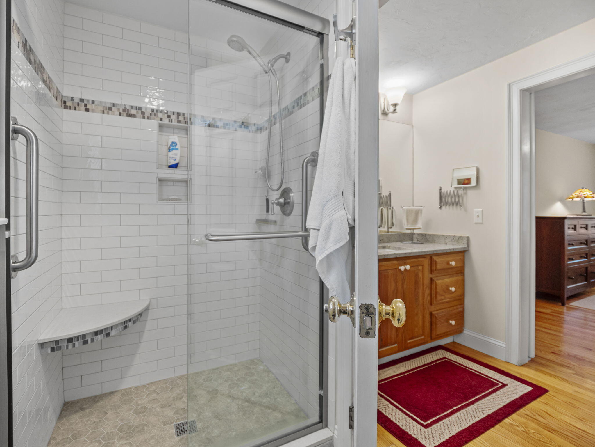 667 Queen Anne Rd
