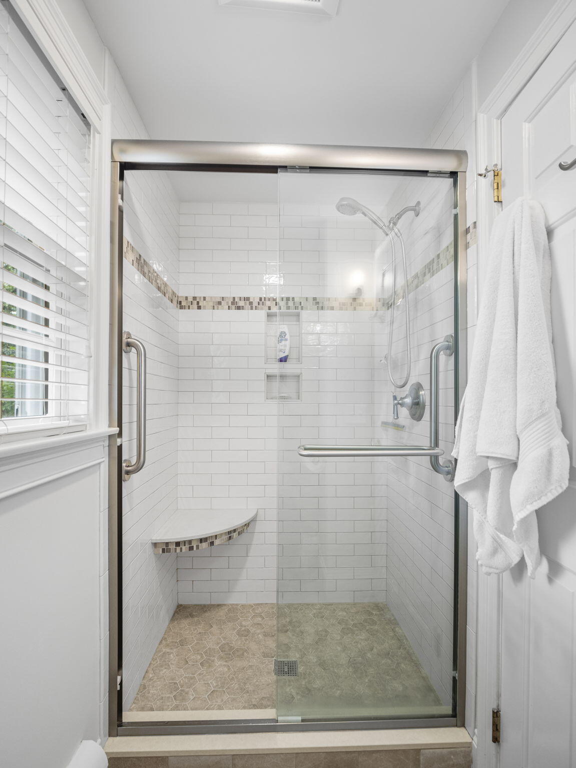 667 Queen Anne Rd