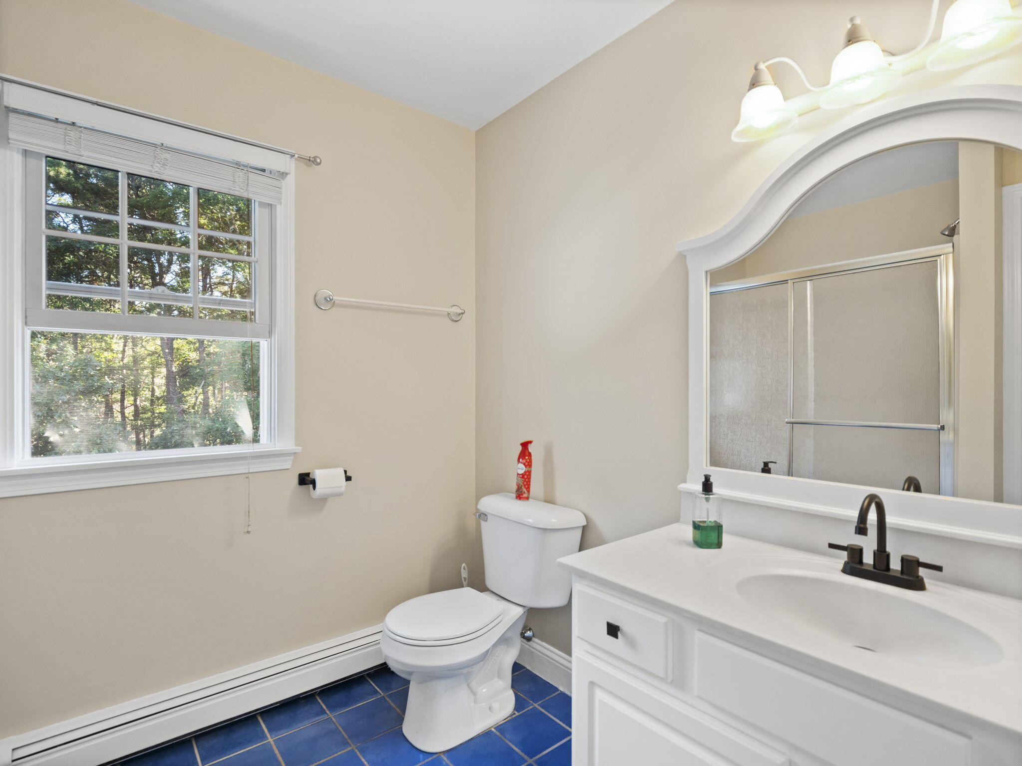 44 Juniper Ln