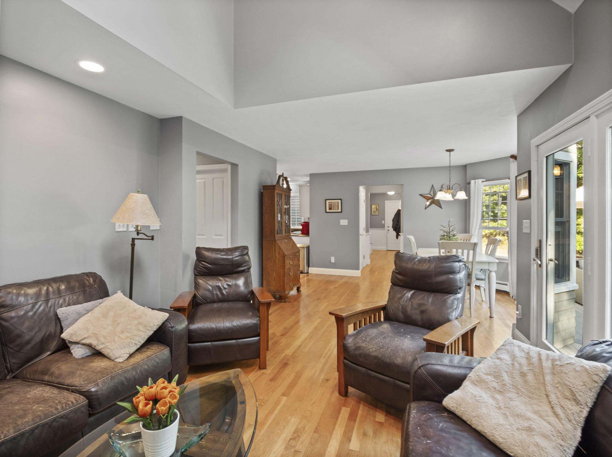44 Juniper Ln