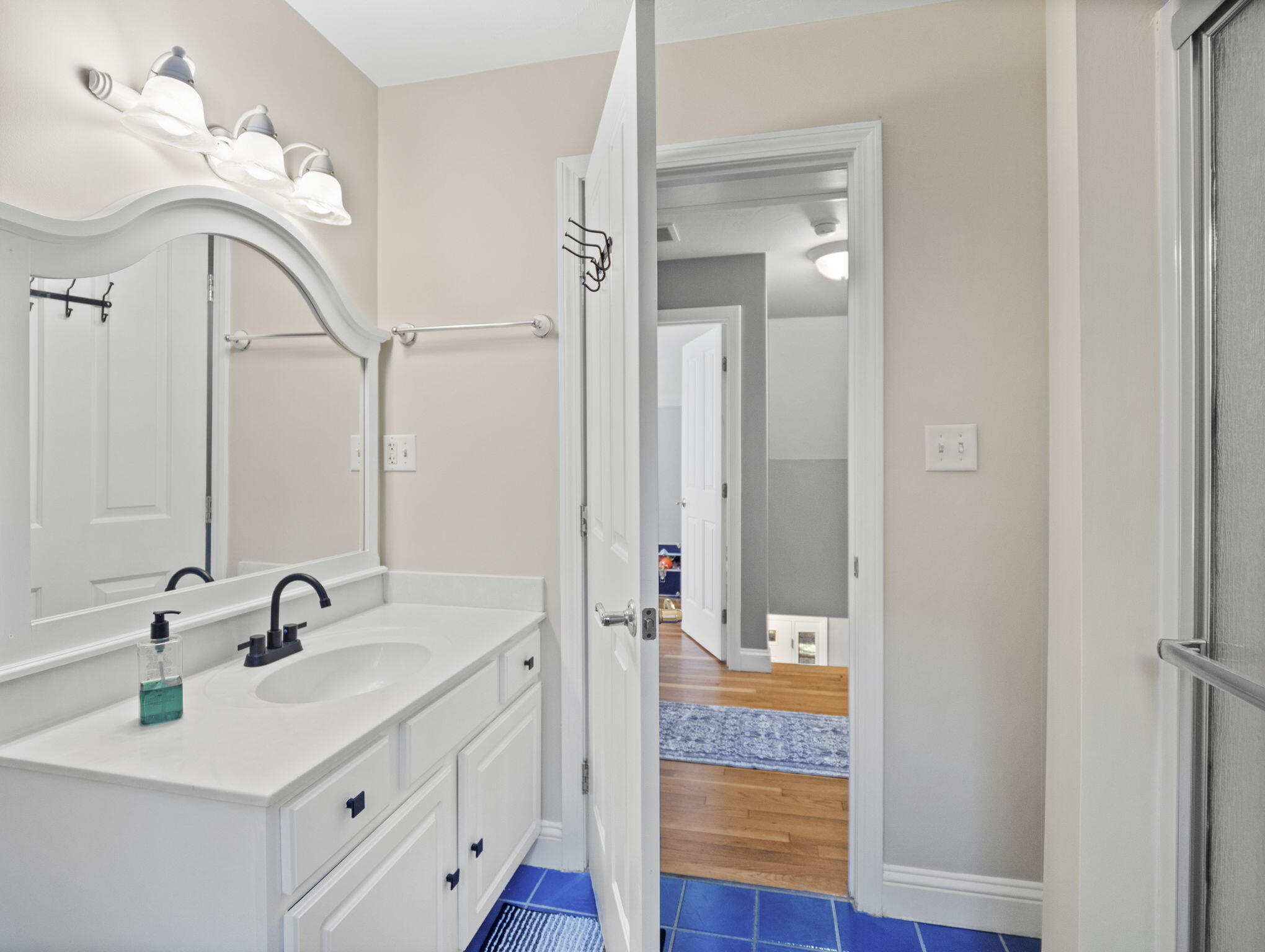 44 Juniper Ln
