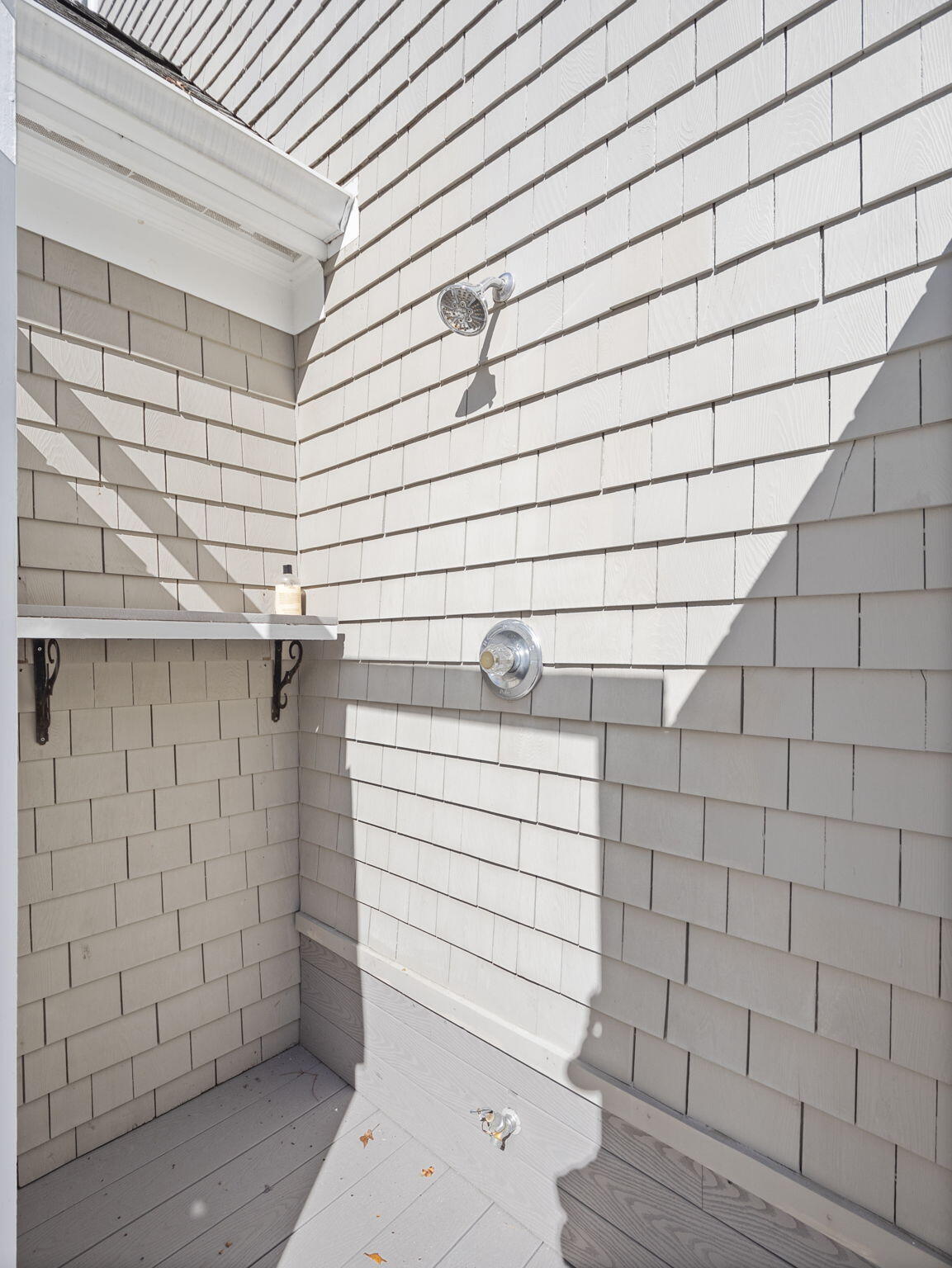 44 Juniper Ln
