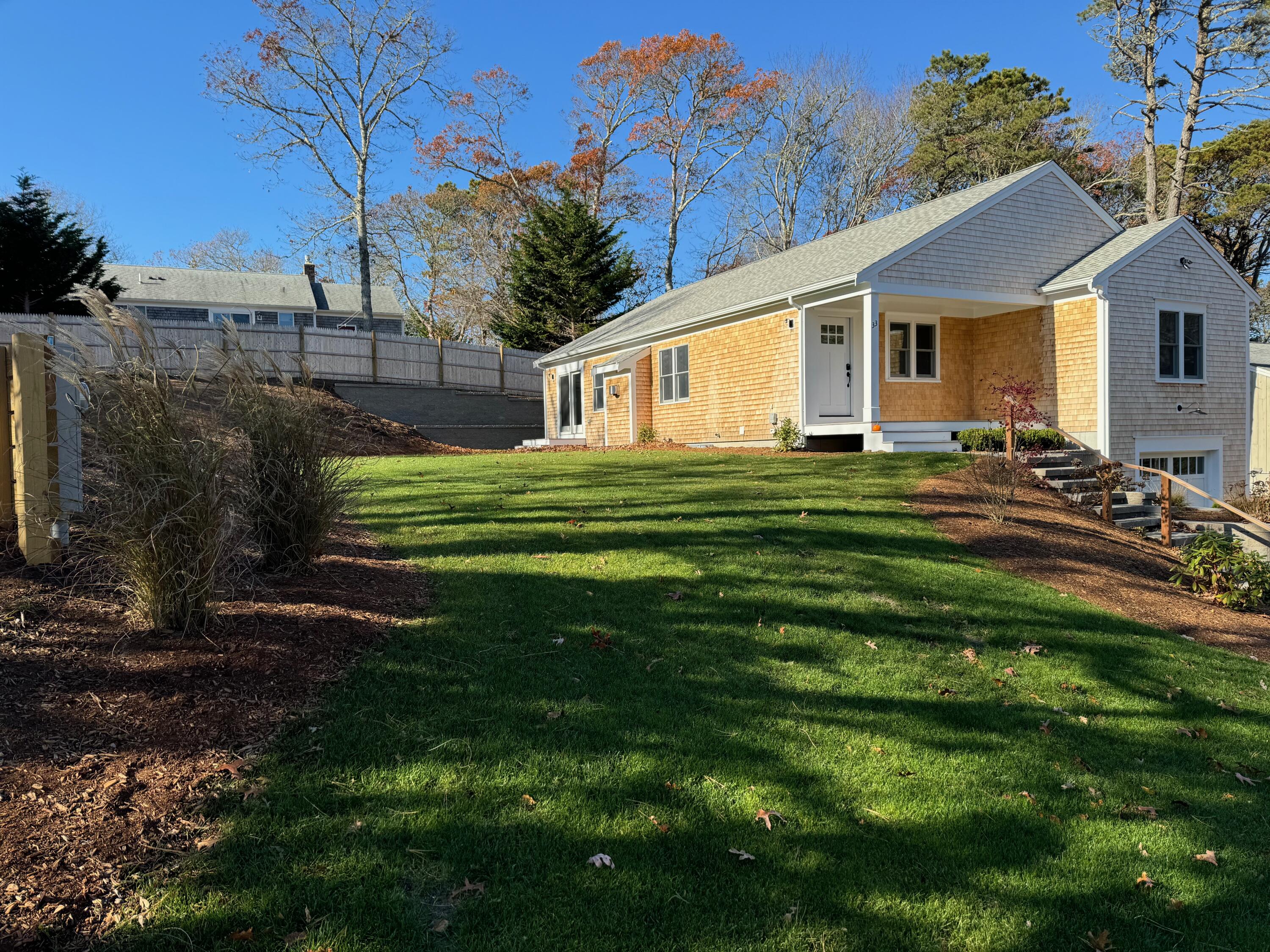 33 Buttonwood Rd