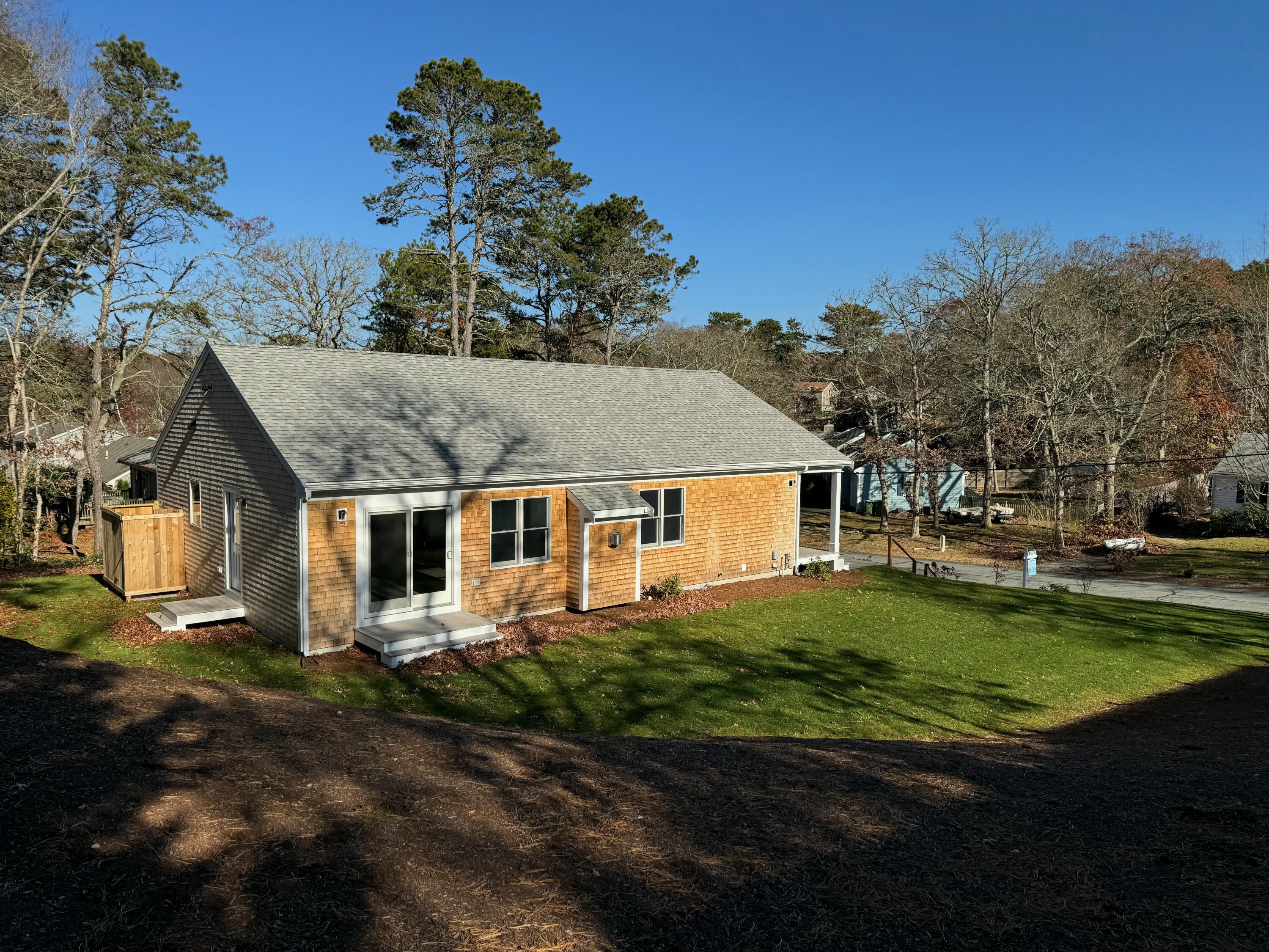 33 Buttonwood Rd
