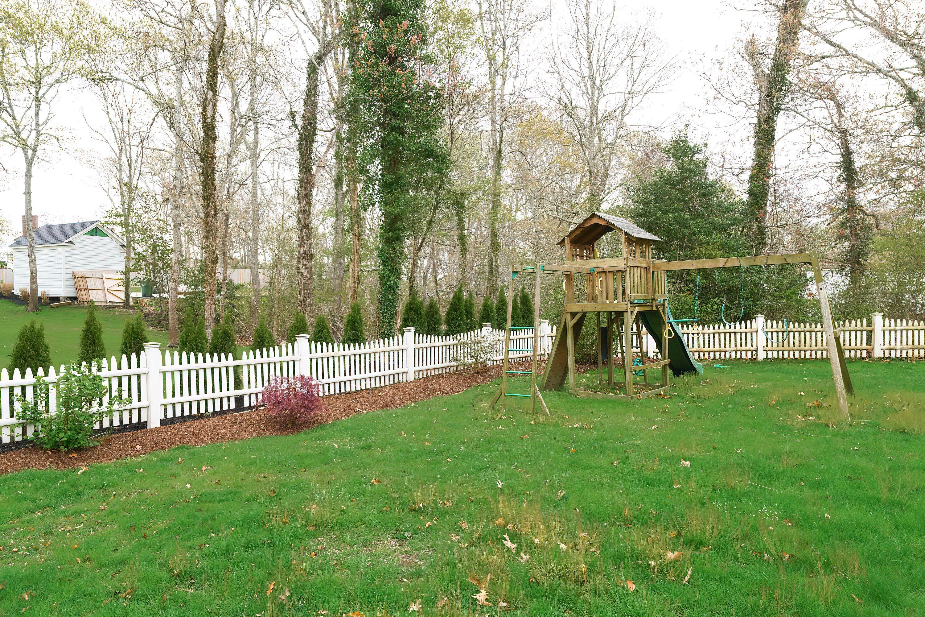 194 Old Colony Rd