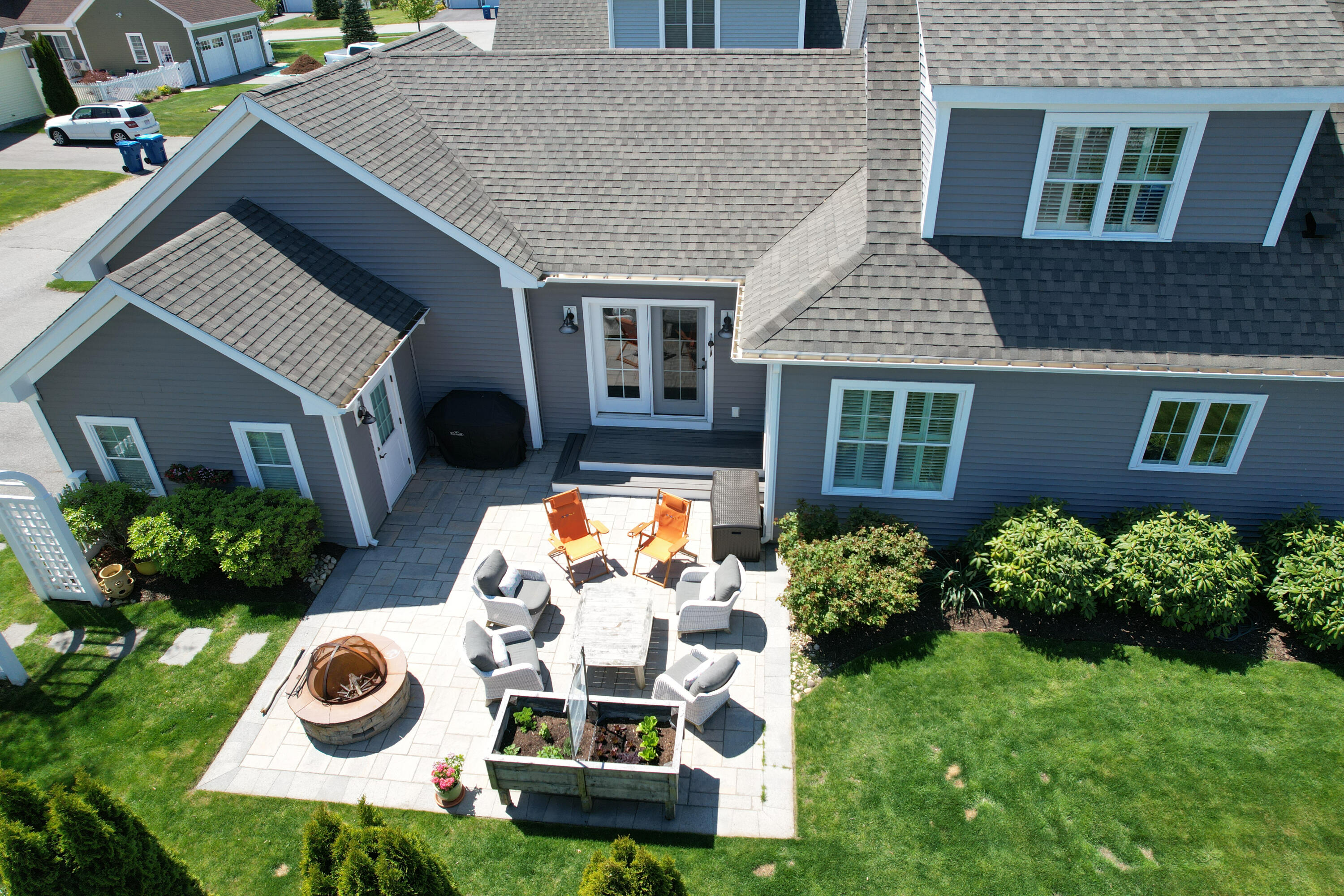 7 Bethpage Ln