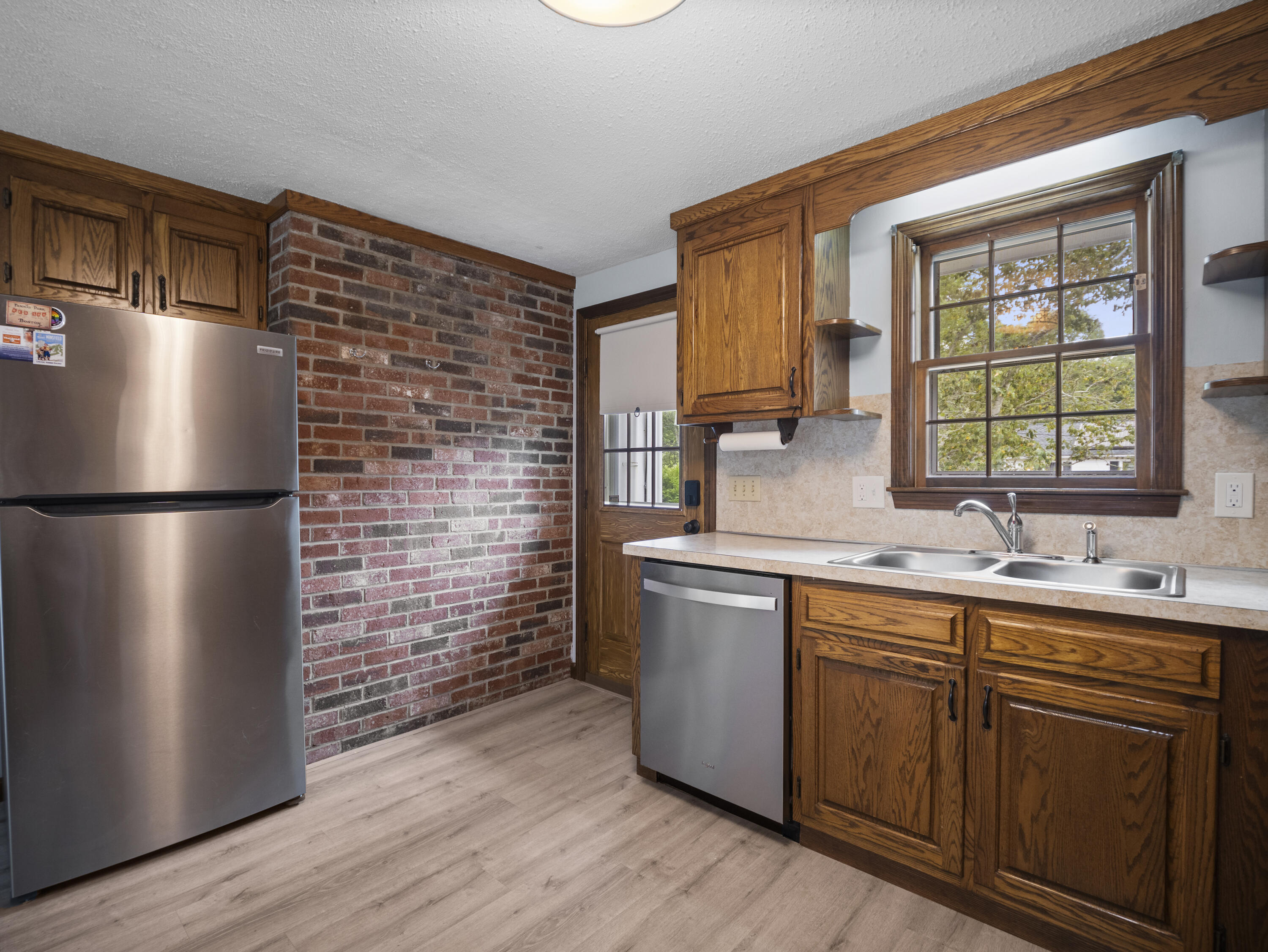 17 Avalon Cir