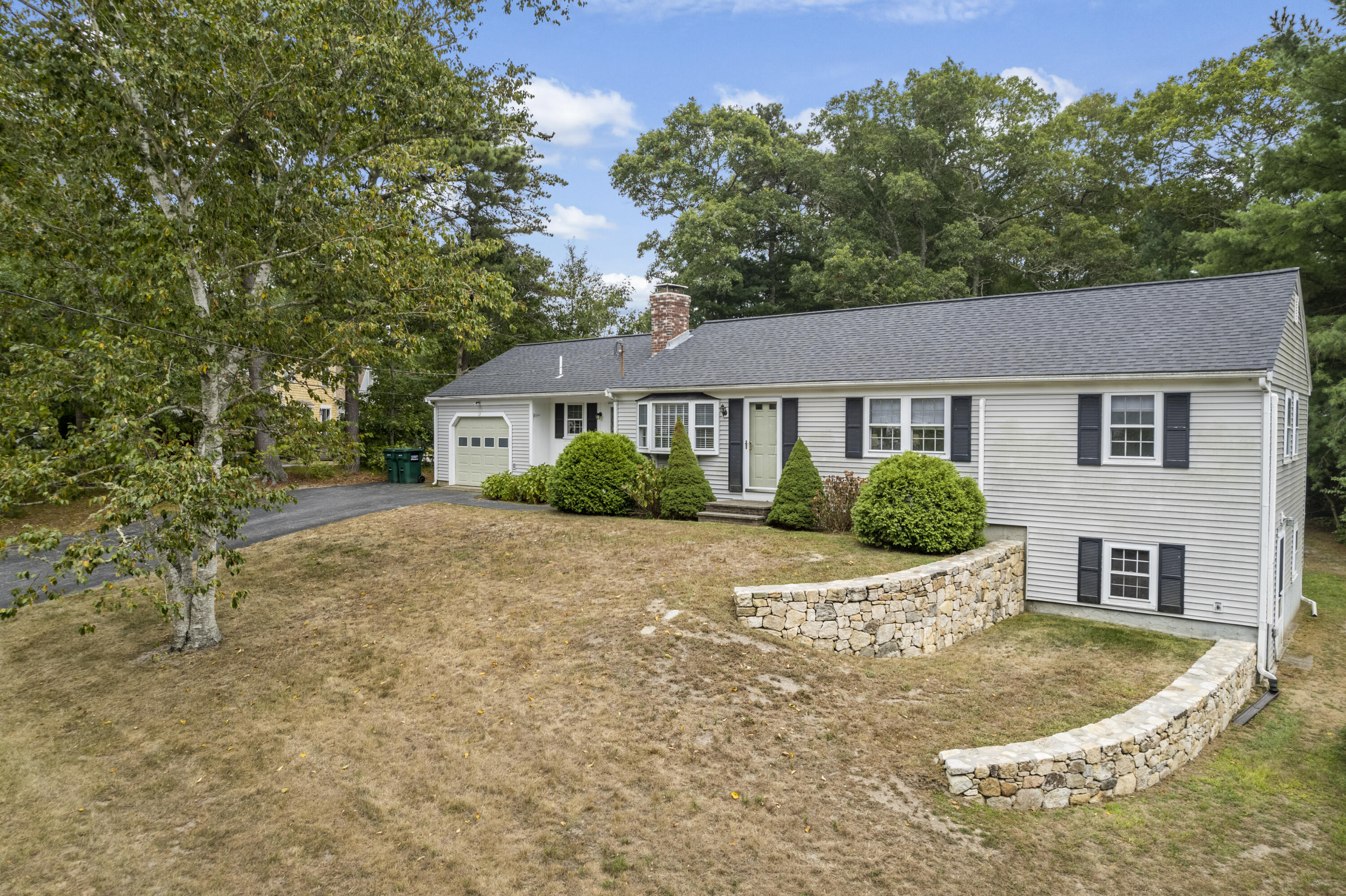 17 Avalon Cir