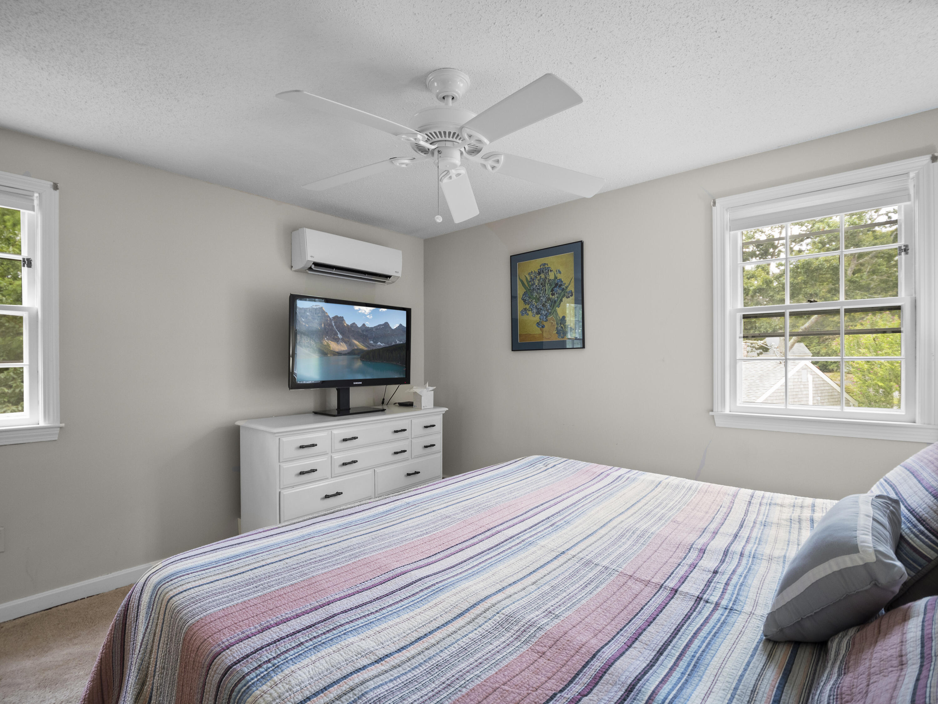 17 Avalon Cir