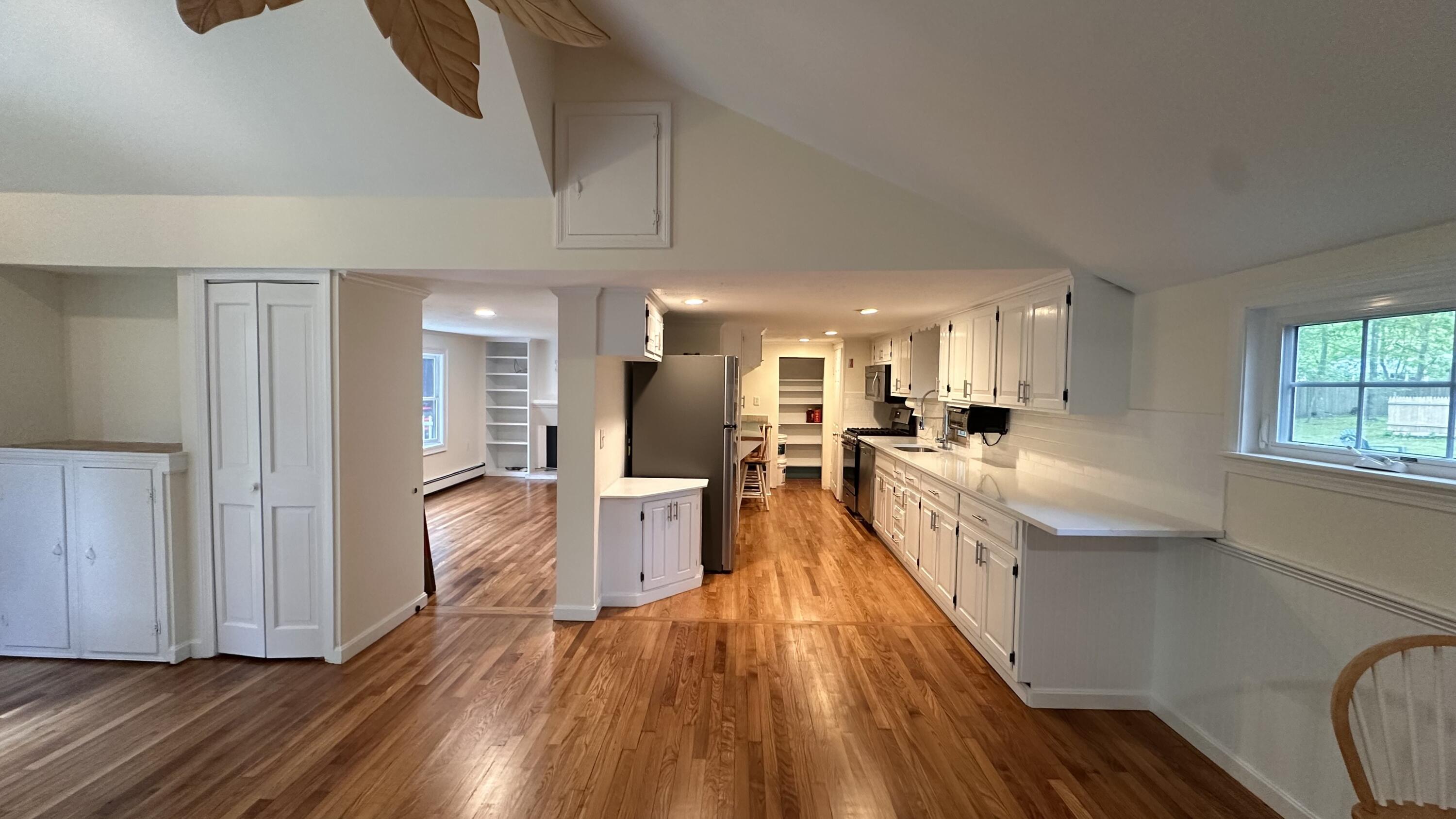 33 Lake Road
