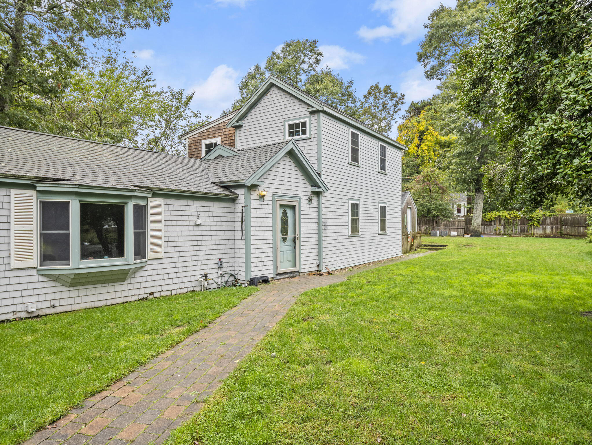 33 Lake Road