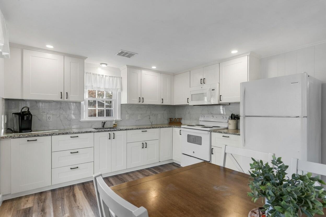 30 Ashkins Dr
